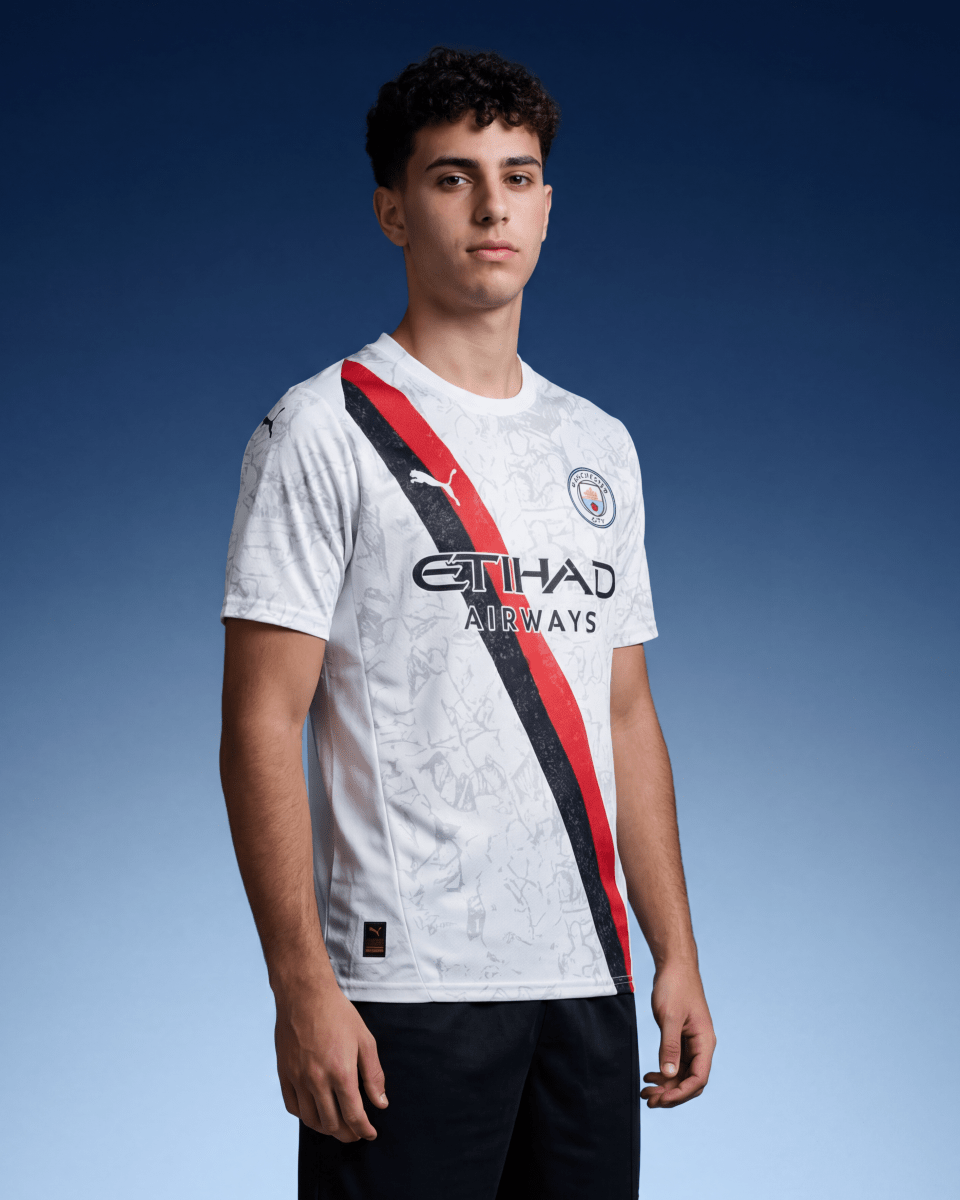 מנצסטר סיטי עיצוב חוץ 2025 - BEST SOURCE SNKRS