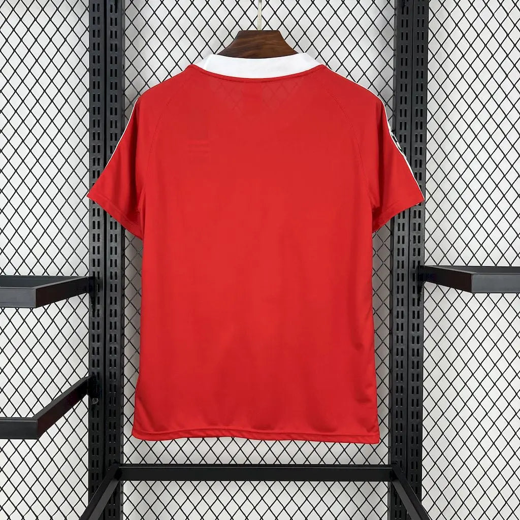 באירן מינכן רטרו 2001