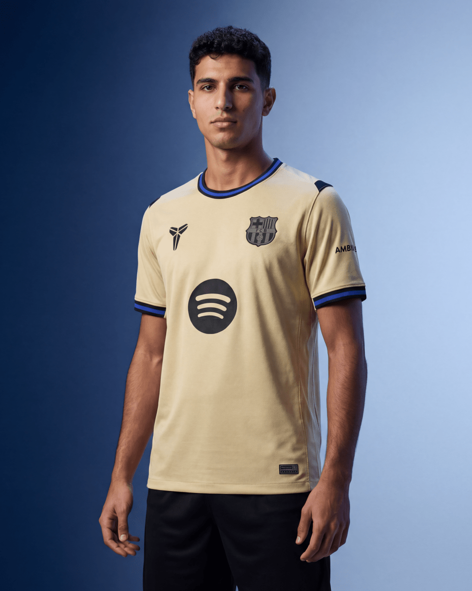 ברצלונה עיצוב חוץ 2025 - BEST SOURCE SNKRS