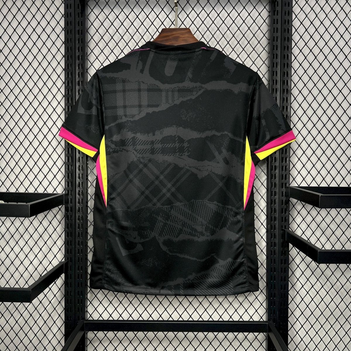 צלסי נטרלית 2024 - BEST SOURCE SNKRS